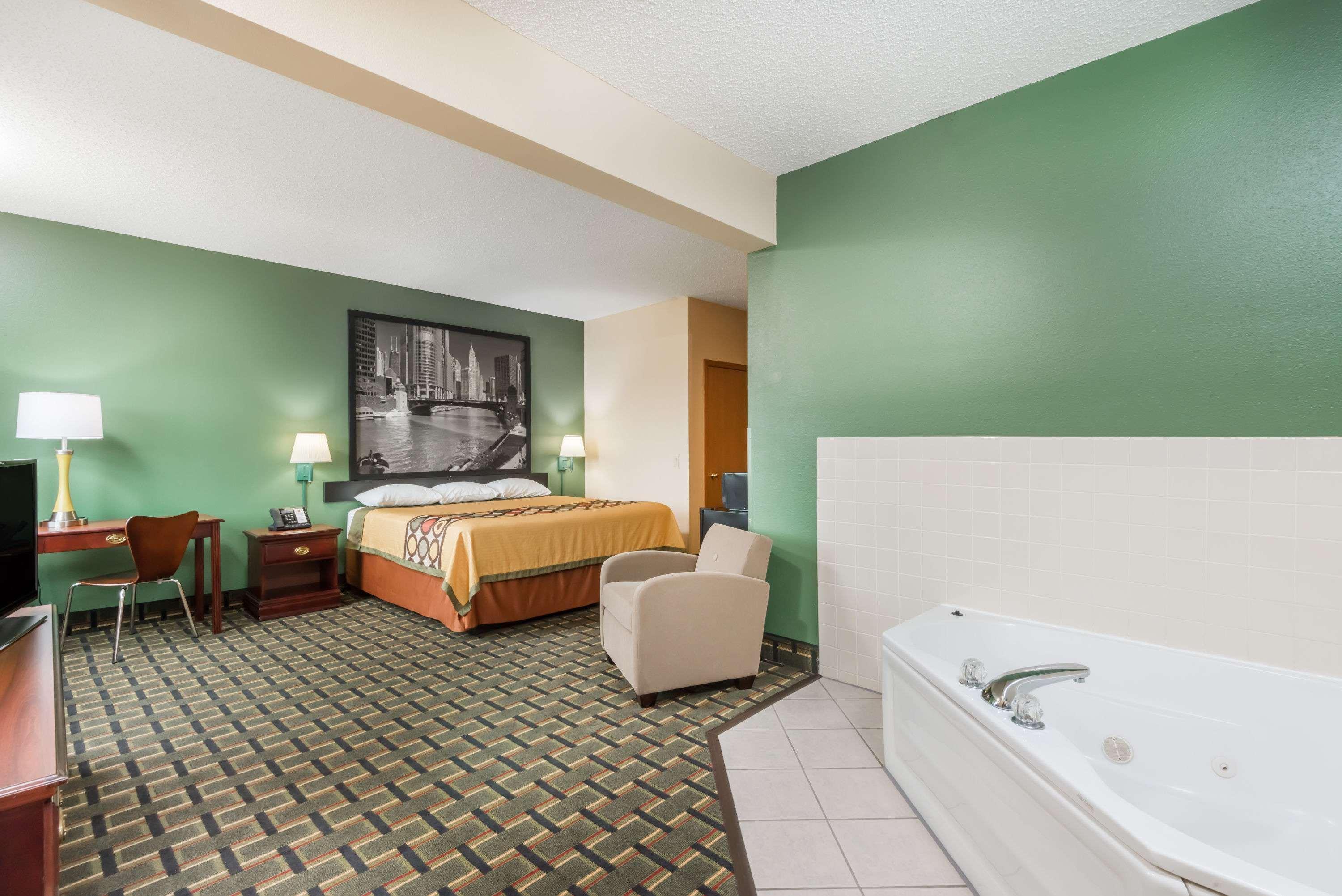 Super 8 By Wyndham Mt. Carmel Il Hotel Mount Carmel Eksteriør billede